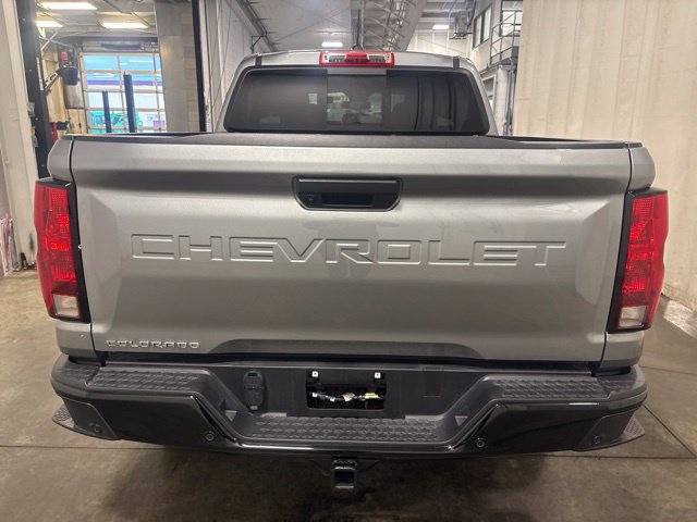 Used 2025 Chevrolet Colorado W/T w/ Advanced Trailering Package AWD/4WD image 5