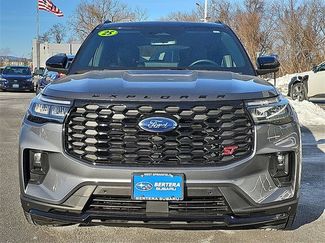 Used 2025 Ford Explorer ST video 2