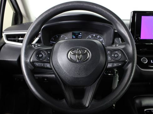 Used 2023 Toyota Corolla LE image 22