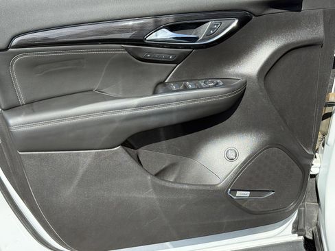 Used 2022 Buick Envision Essence w/ Technology Package II image 17