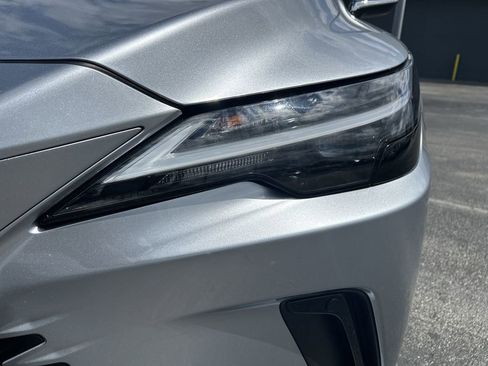 Used 2024 Lexus RX 350h w/ Accessory Package (Z1) AWD/4WD image 32