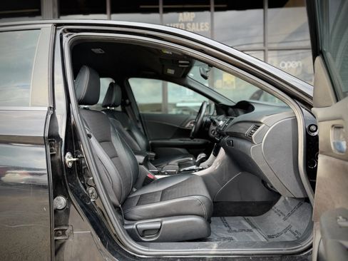 Used 2016 Honda Accord Sport image 16