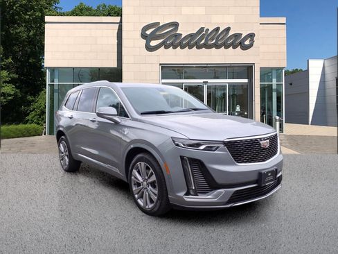Certified 2023 Cadillac XT6 Premium Luxury w/ Technology Package AWD/4WD image 7