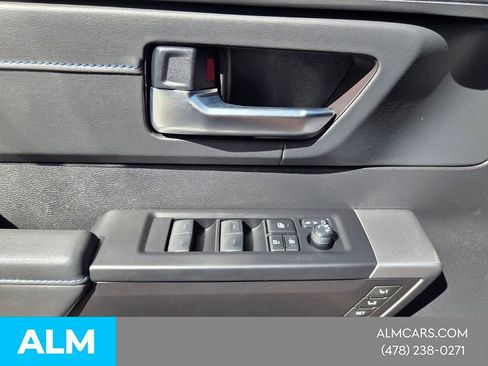 Used 2023 Toyota Sequoia Platinum AWD/4WD image 33