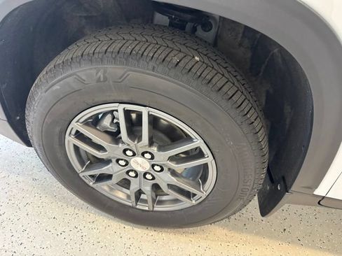 Used 2026 GMC Acadia Elevation w/ LPO, Floor Liner Package AWD/4WD image 13