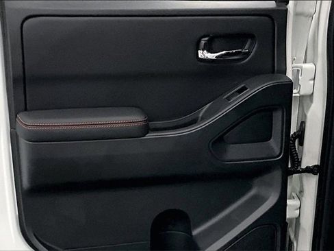New 2025 Nissan Frontier PRO-4X w/ Pro Premium Package image 28