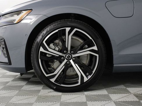 Certified 2023 Volvo S60 T8 Plus w/ Climate Package image 28
