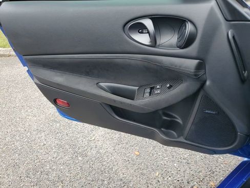 Used 2024 Nissan Z Performance w/ Floor Mat Package image 19