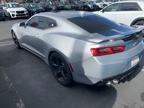 Used 2017 Chevrolet Camaro SS RWD image 8