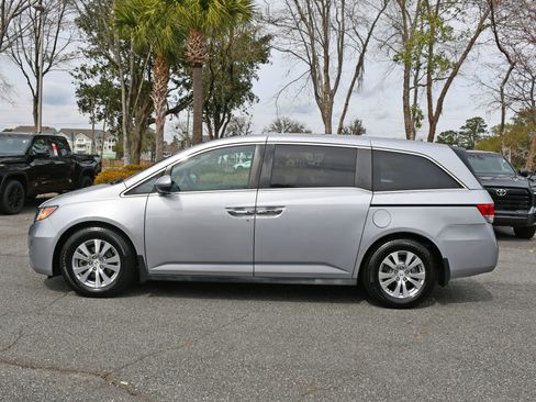 Used 2017 Honda Odyssey EX-L image 2