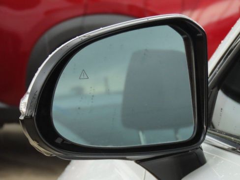 Used 2023 Hyundai Santa Fe Limited FWD image 17