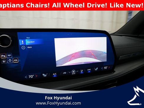 Used 2025 Chevrolet Traverse LT image 21