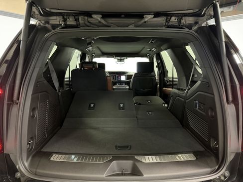 Used 2023 GMC Yukon Denali Ultimate image 34