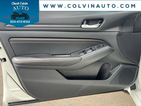 Used 2021 Nissan Altima 2.5 SR FWD image 14