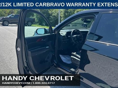 Certified 2024 Chevrolet Traverse RS w/ LPO, Floor Liner Package AWD/4WD image 11