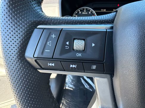 Used 2025 Mitsubishi Outlander SE image 26