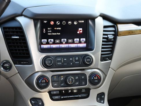 Used 2016 GMC Yukon Denali w/ Open Road Package AWD/4WD image 37