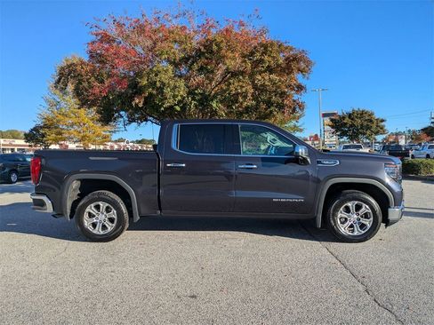 Used 2024 GMC Sierra 1500 SLT image 9