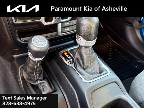 Used 2024 Jeep Wrangler Sahara image 24