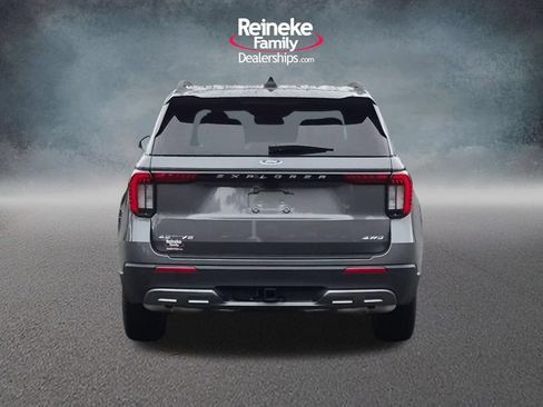 New 2026 Ford Explorer Active AWD/4WD image 6