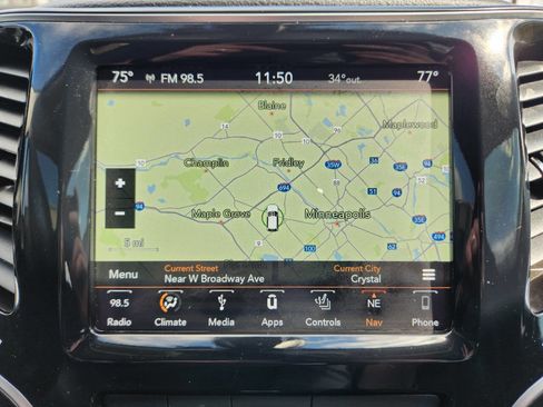 Used 2019 Jeep Cherokee Limited image 24