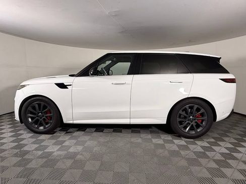 Used 2023 Land Rover Range Rover Sport SE Dynamic AWD/4WD image 3