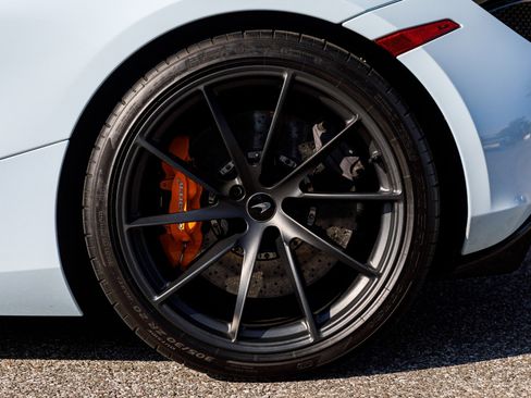 Used 2020 McLaren 720S Performance image 7