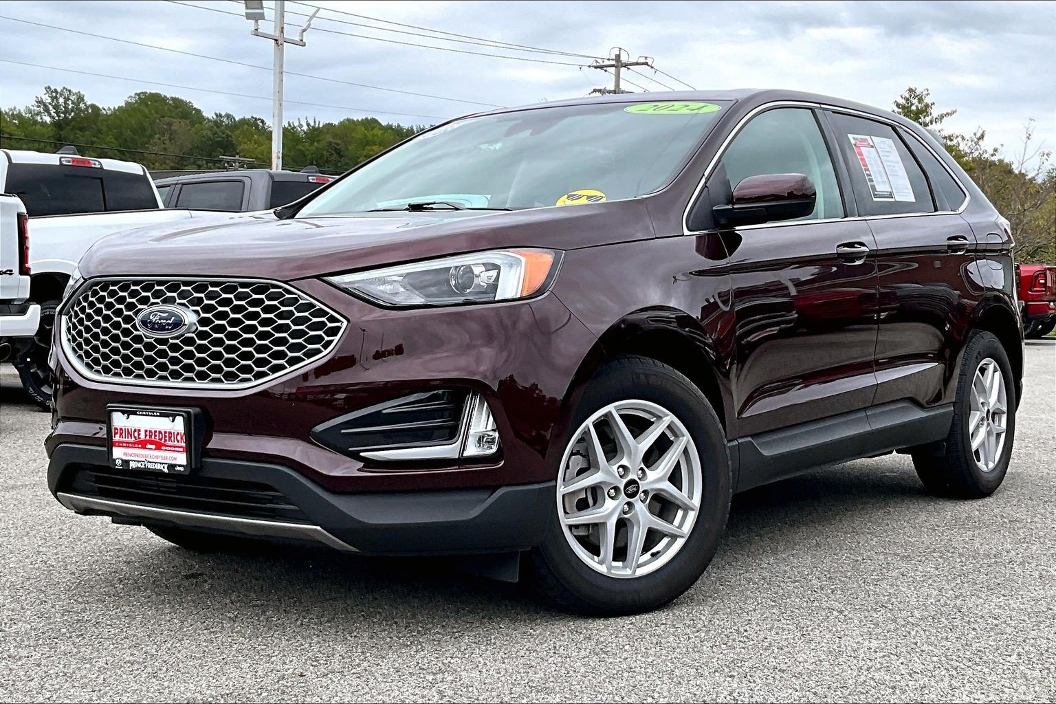 Used 2024 Ford Edge SEL w/ Convenience Package AWD/4WD image 3