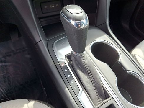 Used 2020 Chevrolet Equinox LT FWD image 12