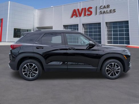Used 2025 Chevrolet TrailBlazer LT AWD/4WD image 5