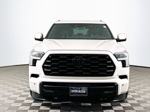 Used 2023 Toyota Sequoia Platinum image 2