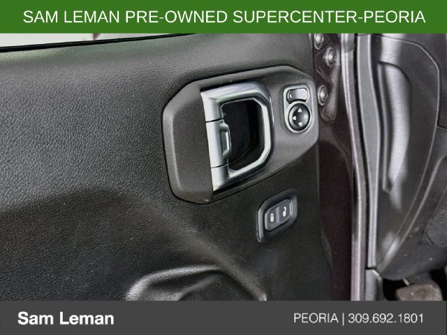 Used 2024 Jeep Wrangler Unlimited AWD/4WD image 17