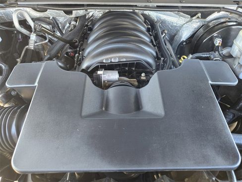 Used 2015 Chevrolet Suburban LT w/ Luxury Package image 29