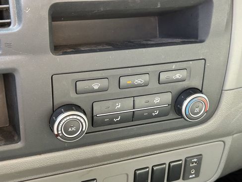 Used 2021 Nissan NV 2500 S image 8