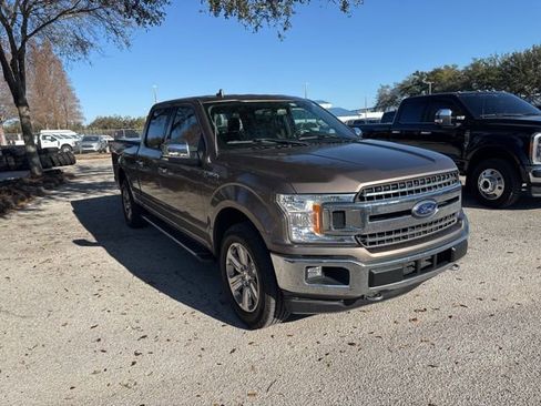 Used 2018 Ford F150 XLT w/ Equipment Group 302A Luxury image 3