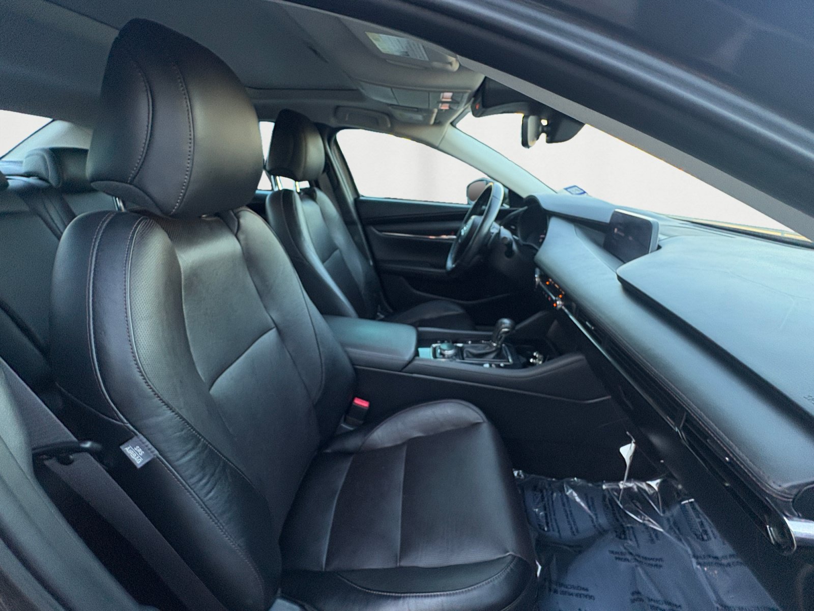 Used 2019 MAZDA MAZDA3 Sedan w/ Premium Package FWD image 15