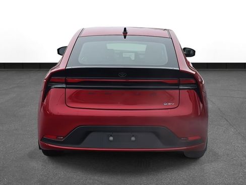 Used 2026 Toyota Prius LE image 6