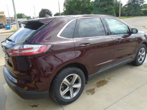 Used 2021 Ford Edge SEL w/ Convenience Package FWD image 10