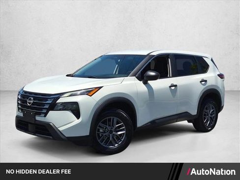 Used 2024 Nissan Rogue S AWD/4WD image 1