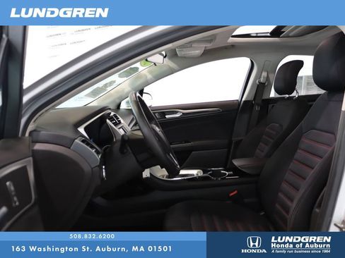 Used 2014 Ford Fusion SE w/ Equipment Group 201A FWD image 10