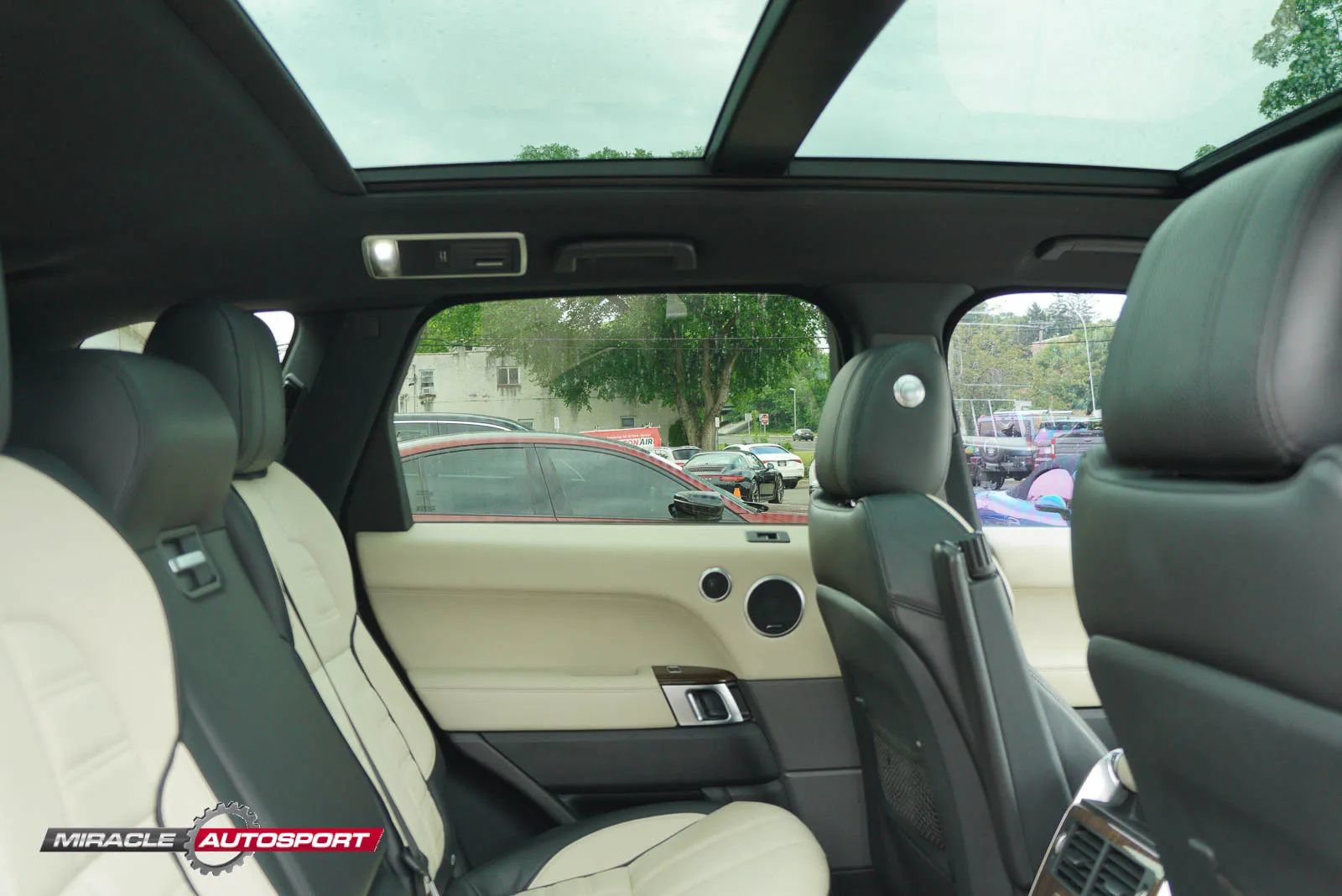 Used 2015 Land Rover Range Rover Sport Autobiography AWD/4WD image 38
