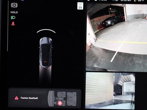 Used 2022 Tesla Model Y Long Range image 26