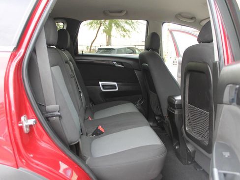 Used 2013 Chevrolet Captiva Sport LS image 27