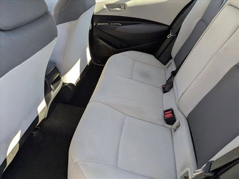 Used 2022 Toyota Corolla LE image 17