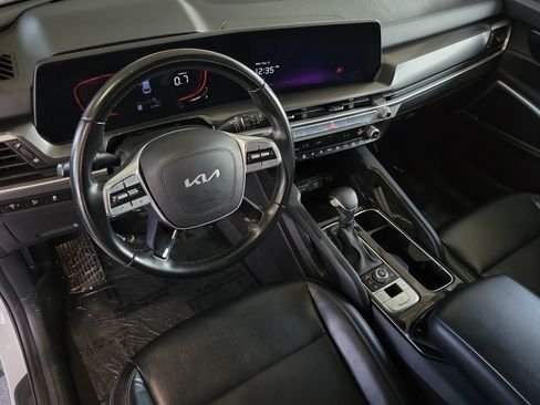Used 2023 Kia Telluride LX AWD/4WD image 15