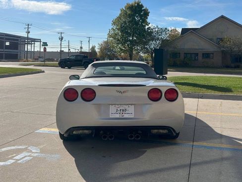 Used 2007 Chevrolet Corvette Convertible w/ Preferred Equipment Group image 13