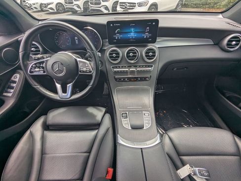 Certified 2022 Mercedes-Benz GLC 300 4MATIC image 2