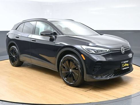 Used 2025 Volkswagen ID.4 Pro AWD/4WD image 3