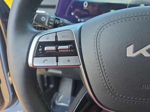 Used 2025 Kia Telluride SX Prestige AWD/4WD image 19