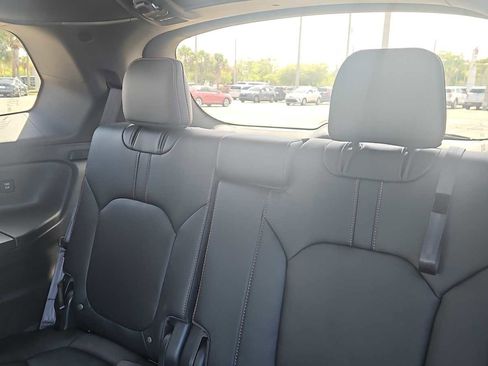 Used 2025 Honda Pilot TrailSport image 26